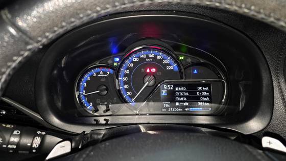 TOYOTA YARIS 1.5 16V FLEX XLS MULTIDRIVE TOYOTA YARIS 1.5 16V FLEX XLS MULTIDRIVE